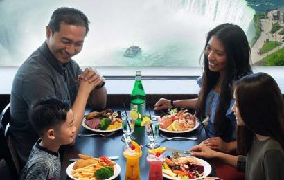 family dining at the Skylon Tower